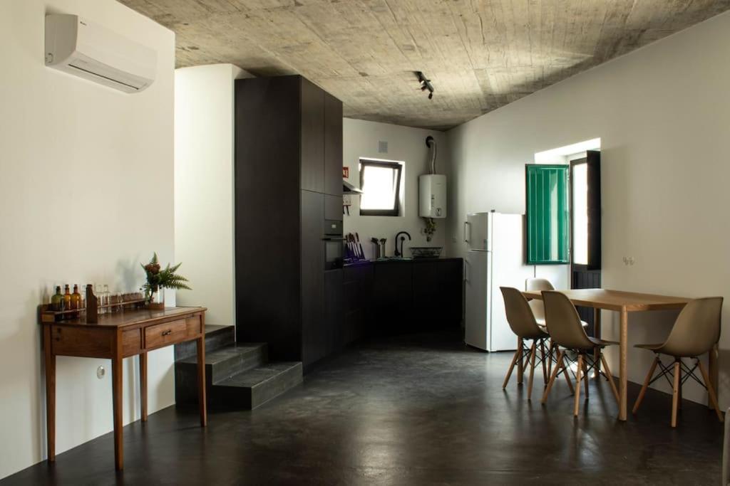Private House In The Centre Of Condeixa Apartment Bagian luar foto
